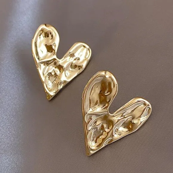 Anthropologie "Lila" Gold Heart Earrings - Picture 1 of 4